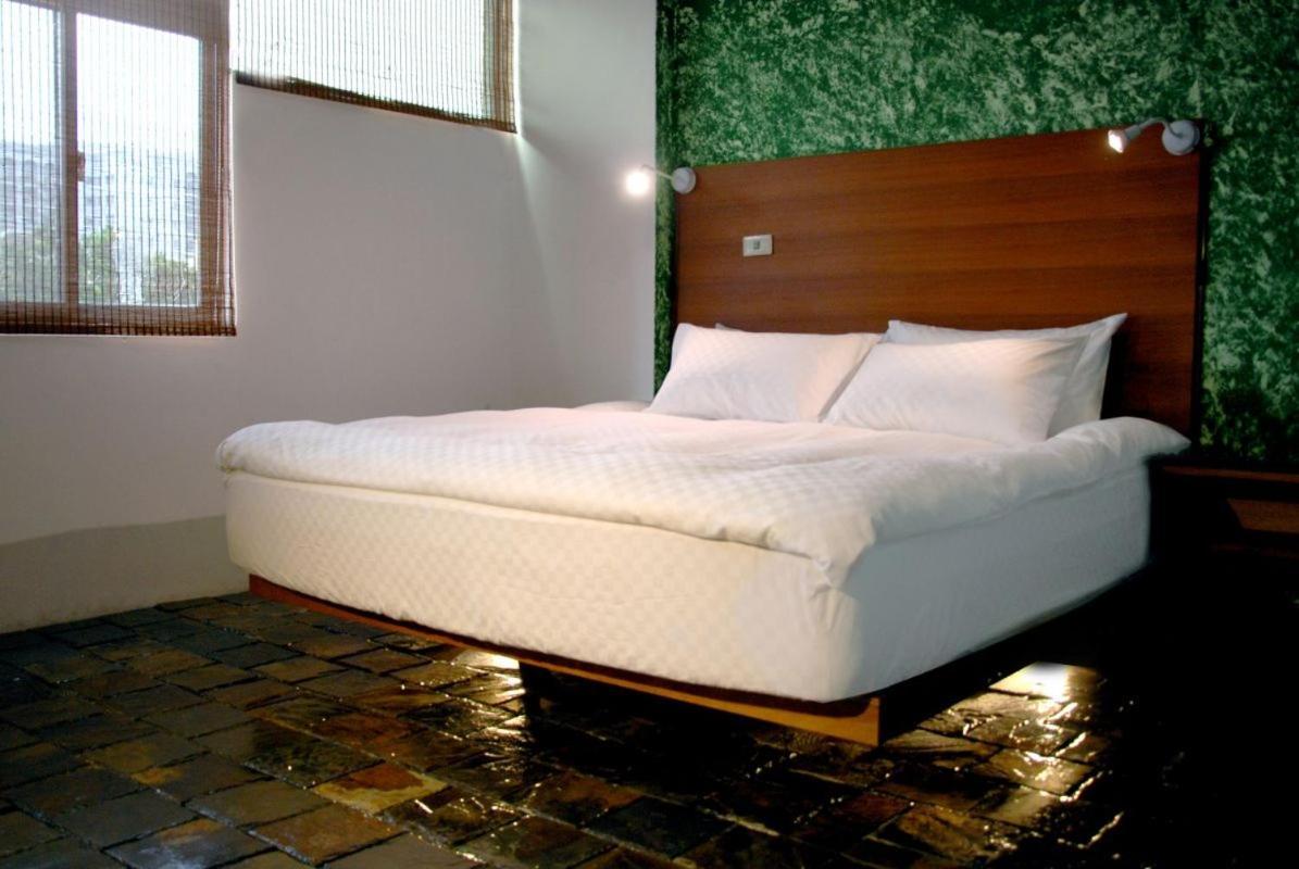 Howcome Spots Homestay Hualien Extérieur photo